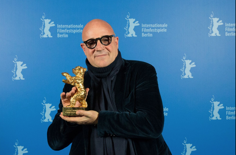 Gianfranco Rosi, Goldener Bär für den besten Film für "Fuocoammare", © Berlinale 2016