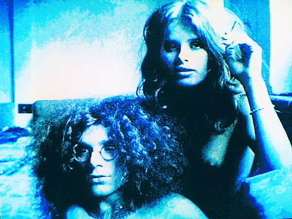 Rainer Langhans und Uschi Obermaier in der legendären Kommune 1 Ende 1969 in einer Aufnahme von Werner Bokelberg für den Stern. Von mir nachbearbeitet für meine Serie "Mediaworld" 2004