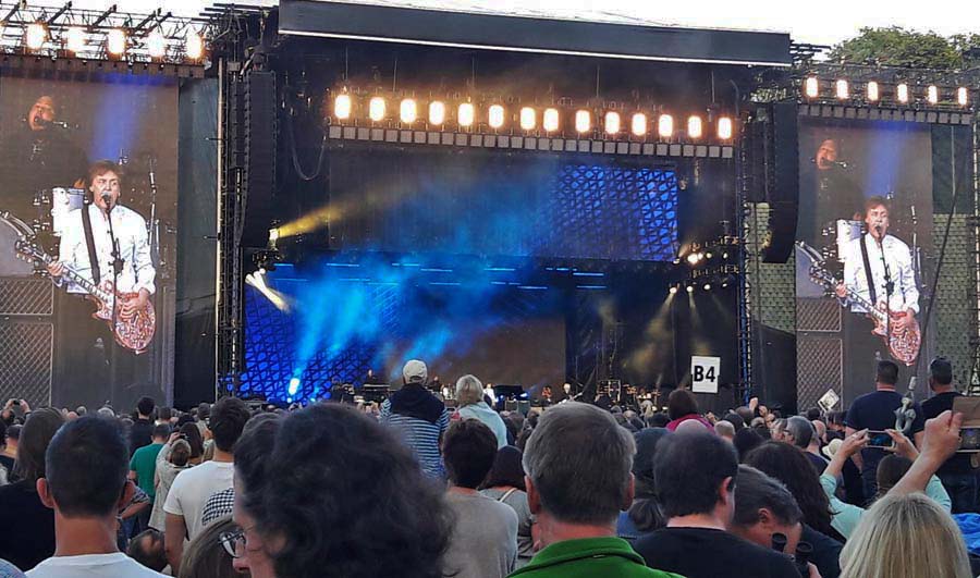 Paul McCartney im Münchner Olympiastadion am 10.6.2016 © Eva Tillmann