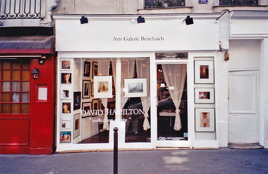 Ausstellung in der Arts Galerie Benchaieb, 64, rue Mazarine, Paris 6-ième, 2004, Foto: Holger Jacobs