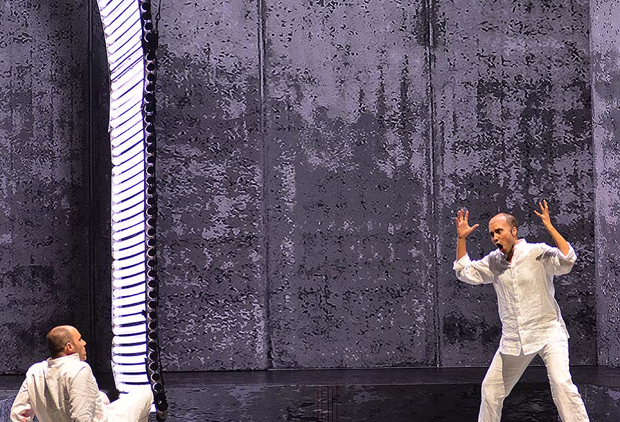 OEDIPE, Komische Oper Berlin, Photo: Holger Jacobs